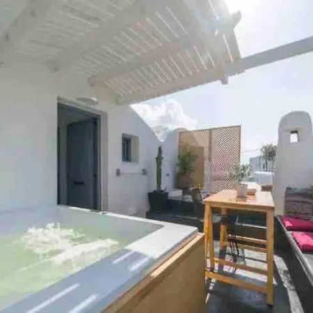 Jaccuzzi Romantic In Firostefani,sea View! Apartment Fira (Santorini)